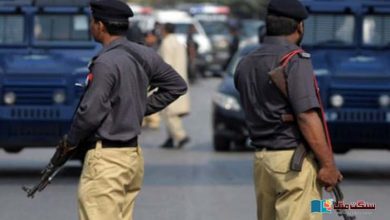 Photo of کراچی میں پولیس اہلکار ’سنگین جرائم میں ملوث‘، متعدد معطل