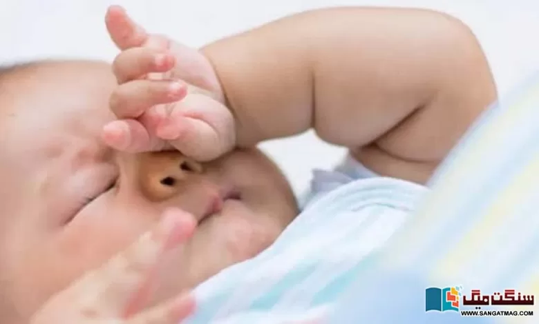 Why-do-babies-rub-their-eyes-What-is-the-cause-and-solution
