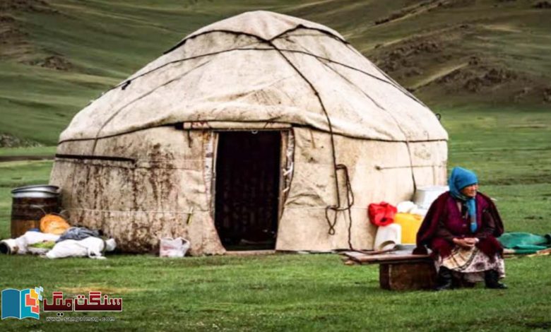 The-story-of-the-journey-of-Kyrgyz-nomads-wandering-across-borders